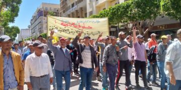 من مكناس نقابةالـ”CDT”تدعو المغاربة للاحتجاج على الغلاء وتعتبر الشارع هو الحل((الفيديو))