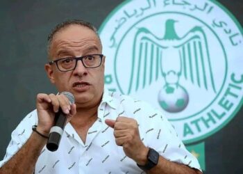 تفاصيل”السقطة المدوية”لإمبراطور”عمال النظافة”من على كرسي الرجاء البيضاوي عانى كثيرا للوصول إليه