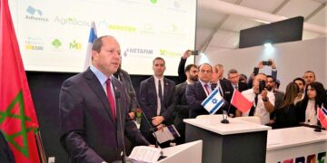 معرض الفلاحة: مباحثات مغربية – إسرائيلية حول الزراعة وتكنولوجيا الأغذية ..وزير الاقتصاد الإسرائيلي يدعو وزير الفلاحة لزيارة تل أبيب