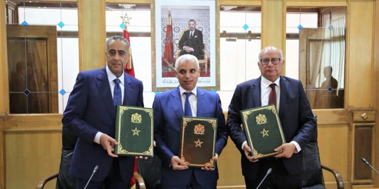 آيت الطالب والحموشي والسغروشني يوقعون على اتفاقية الولوج للخدمات الصحية عبر منظومة الهوية الرقمية للبطاقة الوطنية