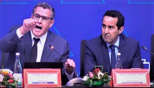 أخنوش ونائبه بجماعة أكادير وسط زوبعة بسبب احتجاز سيارات مصطافين من قبل حراس”باركينغ”بلدي مشكوك في صفقته العمومية