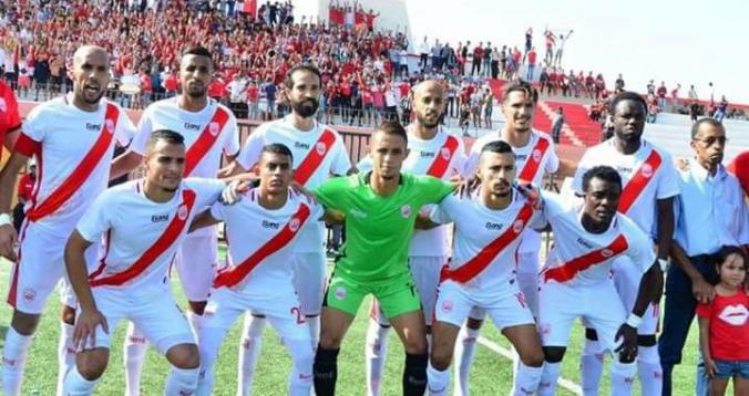 جماهير النادي المكناسي تطالب برحيل المدرب .. ورئيسه ينصح أنصار الفريق بالابتعاد عمن وصفهم”بالحياحة”