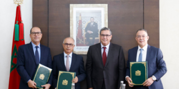 كأس افريقيا والمونديال : الحكومة والـCDG يوقعان على اتفاقية تمويل تشييد ملعب في بنسليمان و تأهيل 6 ملاعب منها مركب فاس