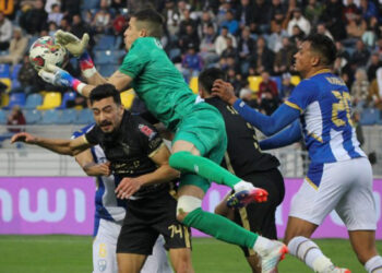 ديربي الشمال بدون جمهور بالمحمدية.. و كلاسيكو الجيش الملكي والوداد البيضاوي بالقنيطرة