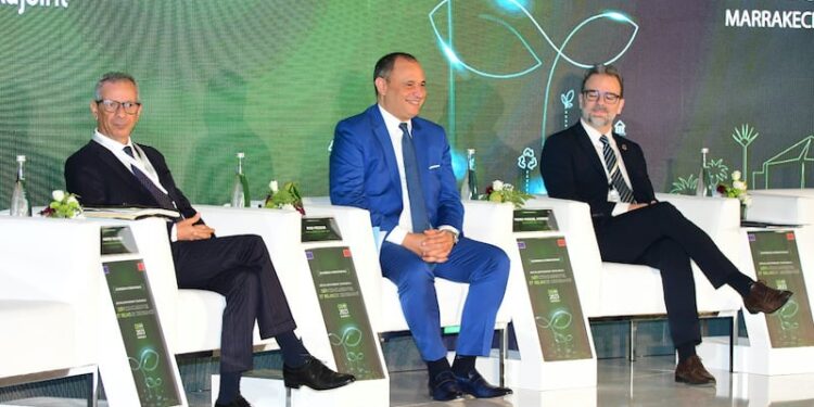 Ryad-Mezzour-conference-international-sur-developpement-durable-desi-concurrentiel-croissance-marrakech2 - الميادين نيوز “التنمية المستدامة بين تحفيز النمو وتحدي التنافسية” تحت مجهر ندوة دولية بمراكش