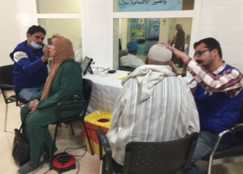 تازة : مستشفى إبن باجة ينظم حملة طبية إنسانية لإزالة “المياه الزرقاء “