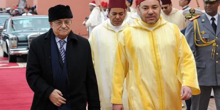 mohammed-VI-mahmoud-abbas - الميادين نيوز الملك محمد السادس يندد بـ”الممارسات الإسرائيلية” .. و يدعو لقرار أممي حاسم و ملزم من لفرض الوقف الفوري والمستدام لإطلاق النار في غزة