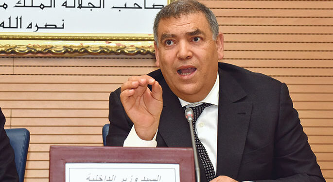 laftit - الميادين نيوز فاس : الاستعمال غير القانوني لسيارات المصلحة يتواصل..والمخالف هذه المرة مدير مقاطعة جنان الورد((+ فيديو))