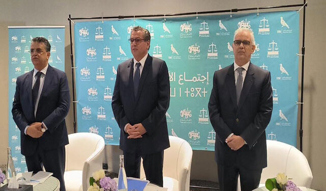 المعارضة تحرج حكومة أخنوش في ملف الأساتذة و تطالبها بقانون مالي تعديلي للوفاء بالتزاماتها مع النقابات