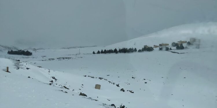 منطقة بويبلاين تتوشح بالبياض ( +الفيديو)