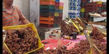 فسحة رمضان: هل يختار المغاربة التمور المحلية أم يفضلون الأجنبية؟
