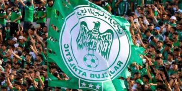 الرجاء البيضاوي بطلا للدوري المغربي الاحترافي الأول .. مولودية وجدة إلى القسم الثاني