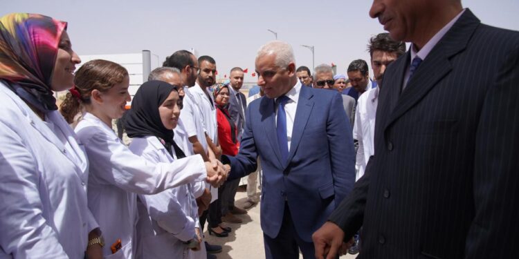 وزير الصحة يُواصل تدشين “بنايات” استشفائية موقوفة التنفيذ بسبب نقص الموارد البشرية ..الوجهة تالسينت و فكيك وأحفير