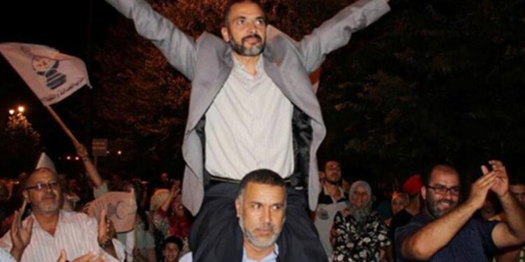 صورة للرئيس السابق لجماعة صفرو من البيجدي خلال فوزه برئاستها 2015