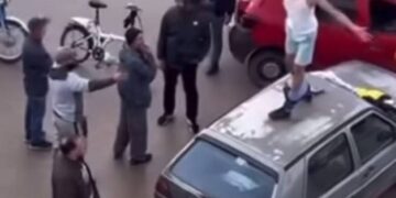 بفاس سائق أجرة ترمضن و”حيد سروالو” إثر نزاع بالطريق