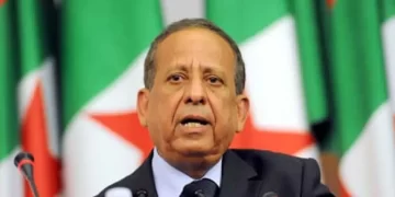 وزير الشباب الأسبق الجزائري عبد القادر خمري
