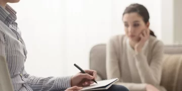 مثير بفاس.. زوجة تبلغ عن جرائم زوجها الطبيب النفسي وابن عمه النجار.. ضحاياهما نساء مريضات نفسيا