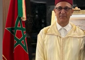 بروفايل: الشاعر والدبلوماسي المغربي إبن مدينة أصيلة محمد الجباري.. حياة حافلة بالإبداع الثقافي والدبلوماسي