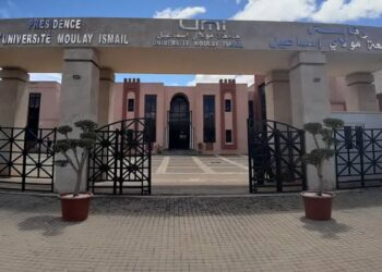 احتقان بجامعة مولاي إسماعيل بمكناس بسبب نزيف استغلال سيارات الدولة