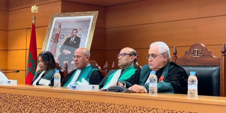 صورة من الارشيف يظهر فيها قاضي التحقيق عبد القادر الشنتوف