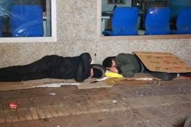 فاس بالفيديو: شباب يطلقون مبادرة”الخيمة الاجتماعية”لفائدة المتشردين