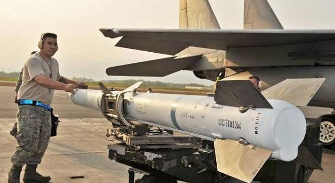 المغرب يحصل على موافقة واشنطن للظفر بصفقة صواريخ”جو-جو”متطورة .. كلفتها تزيد عن 88 مليون دولار