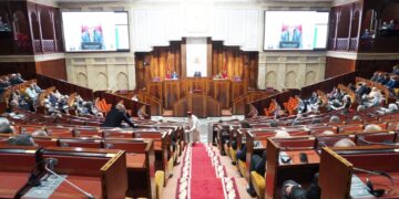 الوزير الاستقلالي مزور في قلب جدل وصفه لوبيات الغلاء”بالوحوش الليبرالية”