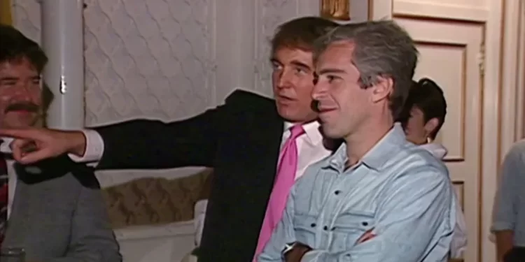 فضائح”إبستين”قنبلة معلقة على رأس ترامب.. والدور على شخصيات عربية خليجية وردت أسماؤهم