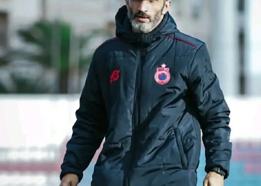 مقصلة الإقالة تطال مدرب أولمبيك أسفي زكرياء عبوب