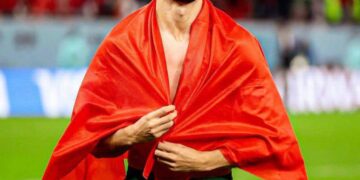 عبر رسالة مؤثرة.. العميد رومان سايس يُعلن الإعتزال دوليا