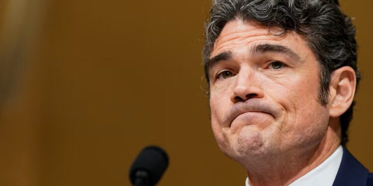 الصورة مدير مركز مكافحة الإرهاب بأمريكا جوزيف كنيت