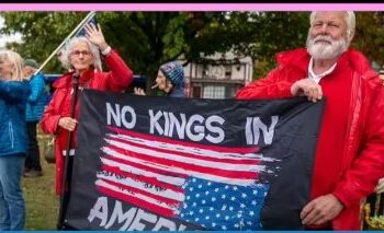 من احتجاجات الامريكيين على ترامب