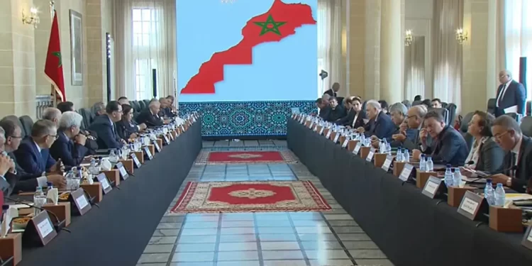 photos اجتماع لجنة تنزيل الجهوية المتقدمة بمقر وزارة الداخلية