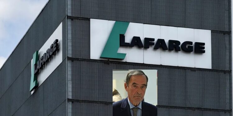 الصورة مركبة..شركة لافارج ومديرها التنفيذي السابق برونو لافون