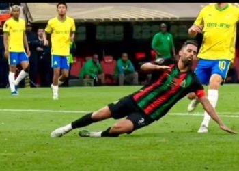 عصبة أبطال إفريقيا: القائد حريمات والمدرب سانتوس في قلب فشل الجيش الملكي في التتويج بكأس عصبة أبطال إفريقيا.