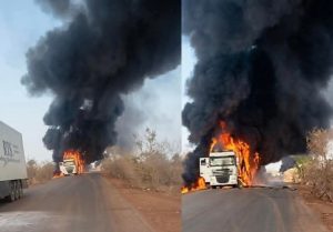 احراق شاحنات بضائع مغربية على الحدود المالية والفاعل جماعات مسلحة