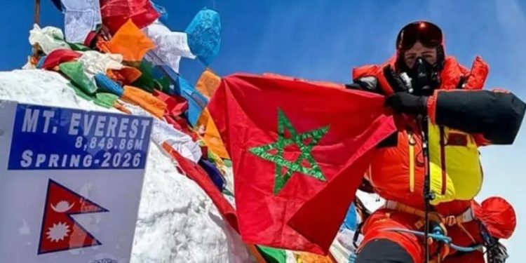 إنجاز رياضي : الملك يُهنئ المتسلقة العالمية نوال صفنضلة بعد وصولها إلى أعلى قمتي إيفريست ولوتسي