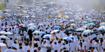 مشاهد مهيبة.. توافد ملايين الحجاج إلى منى لقضاء “يوم التروية”