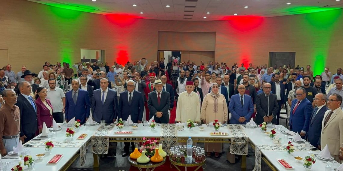 عامل مراكش يتوسط مسؤولي الطائفة اليهودية بحضور شخصيات مغربية وأعضاء نفس الطائفة