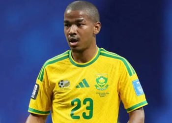 وفاة غامضة لآدامز لاعب جنوب أفريقيا أياما بعد عودته من  المونديال