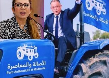 لقجع وزوجته هدى على التراكتور