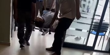 مصطفى لخصم وعكة صحية بسبب تسمم غذائي
