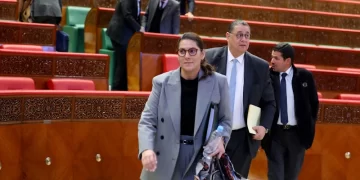 مفاوضات المنصوري  :ضغط افتتاح البرلمان..أحزاب متوجسة من مشاركة “الأحرار”.. سباق رئاسة البرلمان تفجر خلافا بين الاستقلال و”البام”