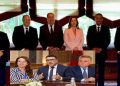 هذه حصة رفاق اليوسفي وعلي يعتة في حكومة المنصوري.. القصر يحتفظ بنفس وجوه وزارات السيادة وافدها الجديد حسن طارق